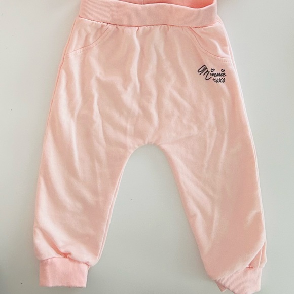 12 month old Disney Minnie Mouse ears matching set - Picture 4 of 4